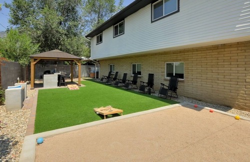Swiss Manor House | SCORCHING GAZE IN FLAGSTAFF: SPA + POOL TABLE