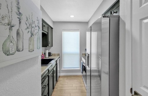 West Arlington House | Score Big at FIFA 2026: Full House Stylish Arlington Stay Near the Action!