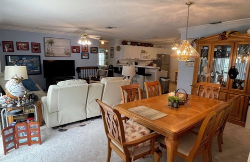 Lady Lake Villa | Score big in this hoops-themed retreat packed with college basketball pride!