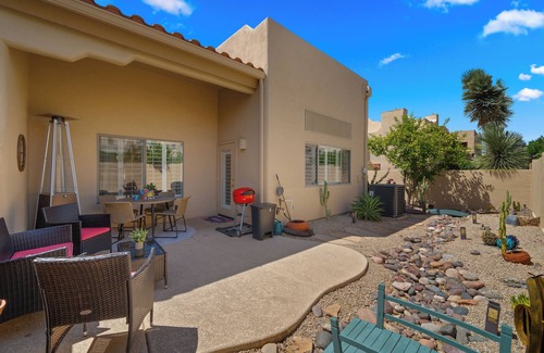 Central Scottsdale House | Scottsdal: Pool , 2BR/2BTH - Elegant!