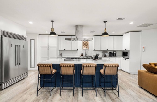 La Paz At Desert Springs House | Scottsdale 7-BR Oasis: Speakeasy, Pickleball, Golf