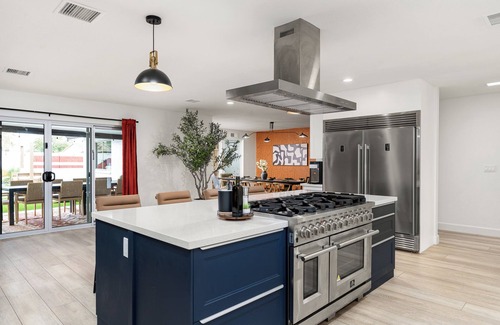 La Paz At Desert Springs House | Scottsdale 7-BR Oasis: Speakeasy, Pickleball, Golf