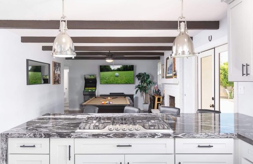 Sundown Estates House | Scottsdale HUGE 1Acre Yard w/Private Golf Course