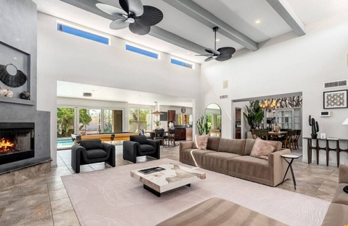 Central Scottsdale Villa | Scottsdale Luxury Estate+Htd Pool+Spa +Pickleball