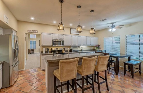 Paradise Park Vista House | Scottsdale Luxury Home Heated Pool, BBQ, Game