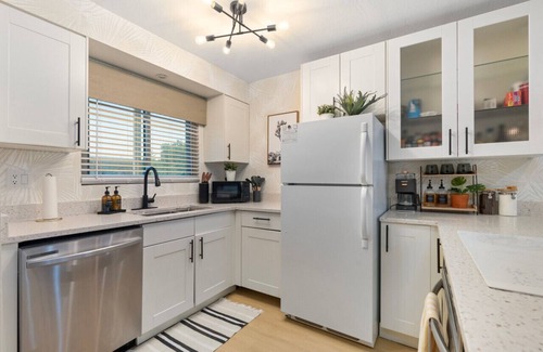 Arcadia Condo | Scottsdale Palm Paradise- Blocks from old town