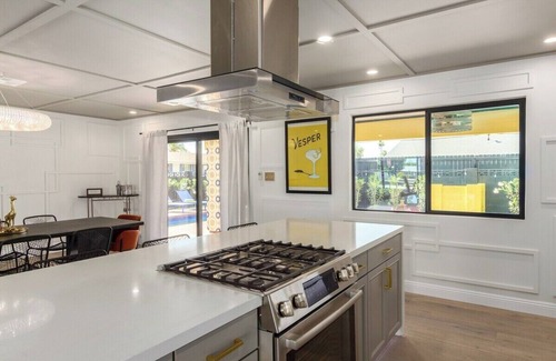 Park Scottsdale Two House | Scottsdale Sophisticated Luxury w/Heated Pool, EV Charger