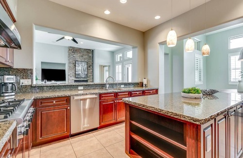 Carefree Rolling Hills House | Scottsdale Splendor: 4 BR w/Pool & Gym!nn