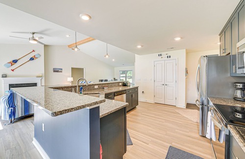 Bumpass House | Screened Deck & Dock: Waterfront Lake Anna Home!