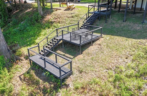 Counce House | Screened Patio on Pickwick River- Boat & RV Parking, Fishing Pier- Dogs allowedn