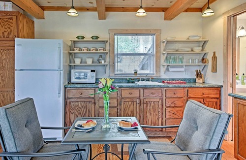 Stecoah Cabin | Screened Porch: ‘The Coop’ Robbinsville Cabin!