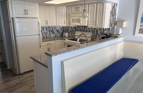 Myrtle Beach Condo | SD-1443/44 Experience ocean views from the 14th floor in this spacious 2-bedroom condo