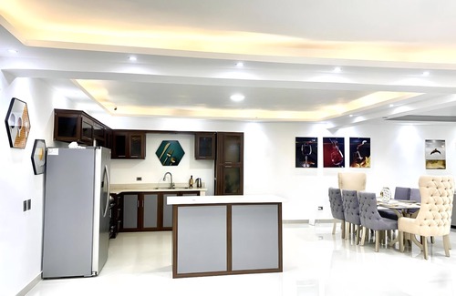 Miraflores Villa | SD 14BR Worry-free Villas + Daily Transportation