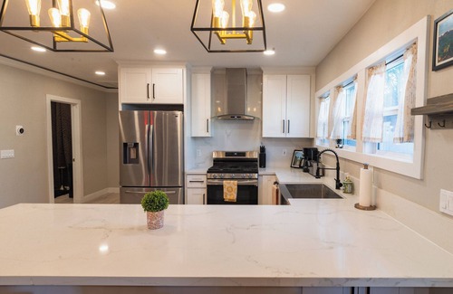La Mesa House | SDSU/Downtown <10 Min - GameRoom - Fire Pit - Free Parking - Easy Freeway Access