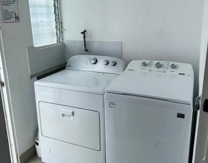 Santiago de los Caballeros Apartment | Se renta apartamento amueblado , ubicados en Santiago , 3 habitaciones , 2 bańos , 2 parqueo , área de juego y Piscina.
