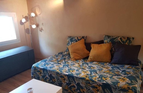 Paulhan Apartment | Se Ressourcer au Cœur D'un mas Oléicole