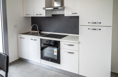 Ponte Rio Apartment | SE028 - Mondolfo, apartment on the first floor with balcony and air conditioning