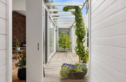 Barwon Heads House | Sea Air and Sunshine!