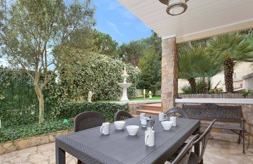 Lloret de Mar Villa | Sea and mountain view villa with pool