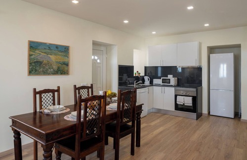Funchal House | Sea and mountain view - Madeira Friendly Guest House