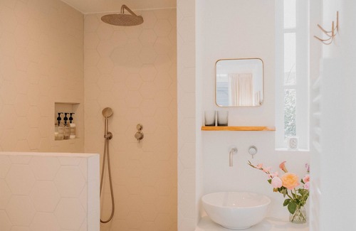 Haarlem House | Sea and the City: A cozy cottage in a unique location in the Netherlands