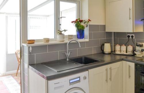 Walcott House | Sea Breeze