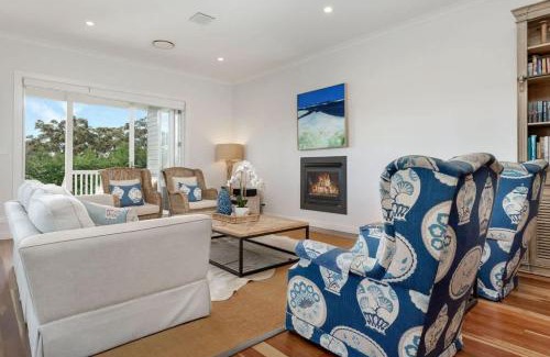 Vincentia House | Sea Breeze - walking distance to Orion Beach