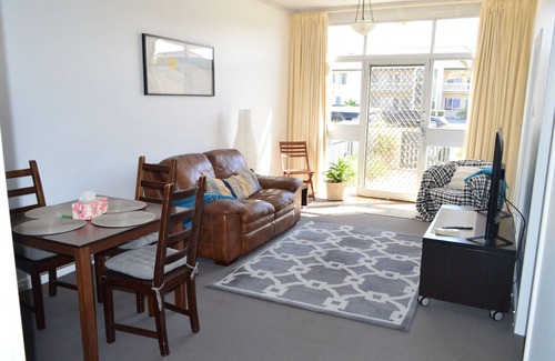 West Beach Bed & Breakfast | Sea Breezes at West Beach