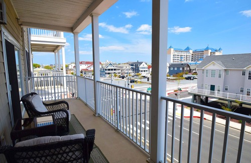 Ocean City Condo | Sea Bright 205-Bayside Downtown, Free WiFi, Elev, W/D, AC