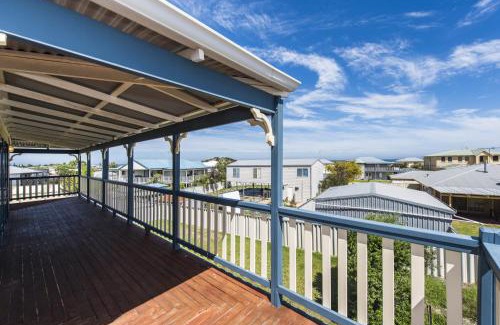 Ledge Point House | Sea Change - Spacious Family Holiday Accommodation Pet friendly