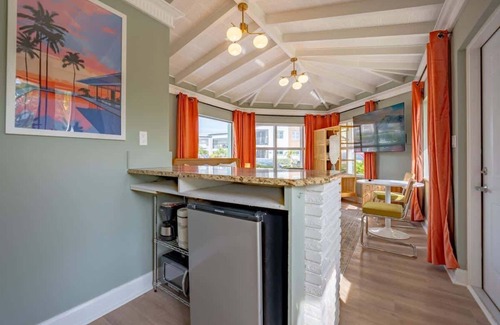 Clearwater Beach Cottage | Sea-clusion: Private Poolside Cottage by the Beach