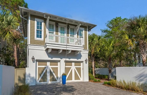 SeaNest Village House | Sea Echo