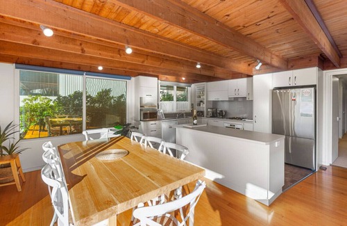 Marengo House | SEA-ESTA – views, nature, and serenity