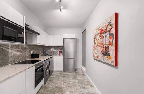 Sea Point Apartment | Sea-Facing Apartment at Adelphi Galleria, Seapoint