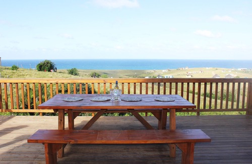 Lutsheni Ski Chalet | Sea Facing Honeymoon/Family Rondavel