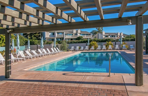 Del Mar Heights House | Sea Flower - Remodeled Beauty with Ocean Views - Monthly Rentals