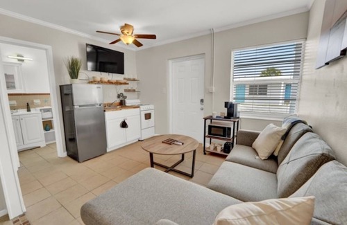 Crescent Beach Apartment | Sea Foam | Family-Friendly Coastal Escape| Beach