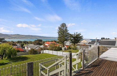 Apollo Bay House | Sea Forever - Original Apollo Bay beach home