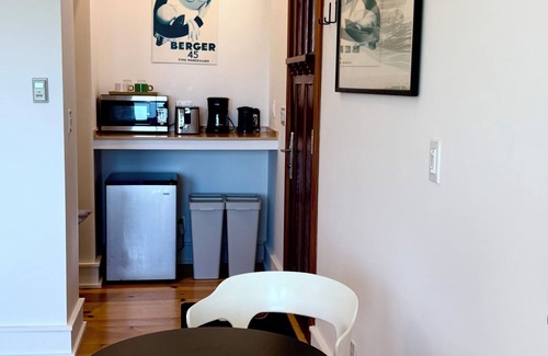 Little River Cottage | Sea Fox Cottage-Private and peaceful ocean view retreat 2 miles from Mendocino