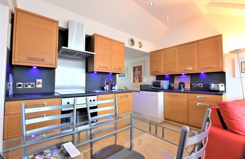Aberdovey Apartment | Sea Front ,1 Bedroom Apartment With Panoramic Sea Views
