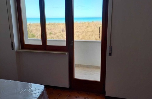 Marina di Vasto Apartment | Sea front apartment, fine sandy beach, trabocchi coast