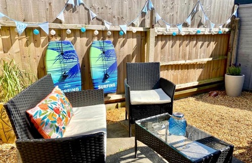 Southbourne Apartment | Sea Gem - 3 bedroom holiday home in Southbourne - 5 mins walk to the beach & 2 mins walk to Southbourne Grove High Street