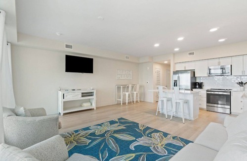 Gulf Shores Condo | Sea Glass 209 | Beachside Upgraded Amenities | Zero Entry Pool & Splash Pad | My Beach Getaways