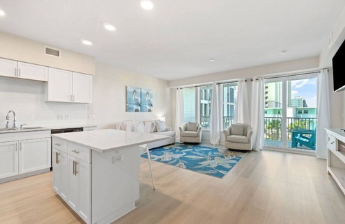 Gulf Shores Condo | Sea Glass 209 | Beachside Upgraded Amenities | Zero Entry Pool & Splash Pad | My Beach Getaways