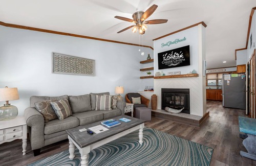 Kitty Hawk Condo | Sea Glass Shack - Condo with Hot Tub, Ocean Views and Great Community Amenities!