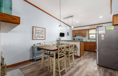 Kitty Hawk Condo | Sea Glass Shack - Condo with Hot Tub, Ocean Views and Great Community Amenities!