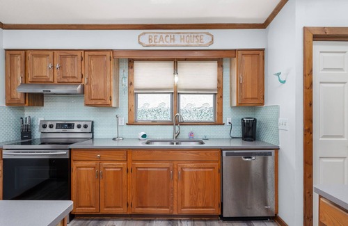 Kitty Hawk Condo | Sea Glass Shack - Condo with Hot Tub, Ocean Views and Great Community Amenities!