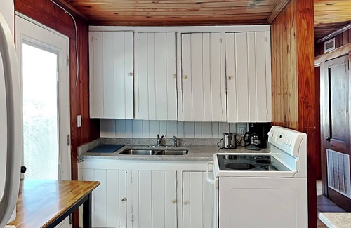 Topsail Beach House | Sea Glass Suites #1 | Charming, Pet-Friendly