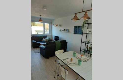 Pembroke House | Sea Holly Freshwater East Beach