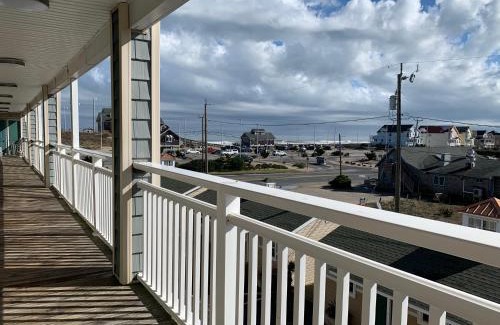 Nags Head Hotel | Sea Horse Inn and Cottages